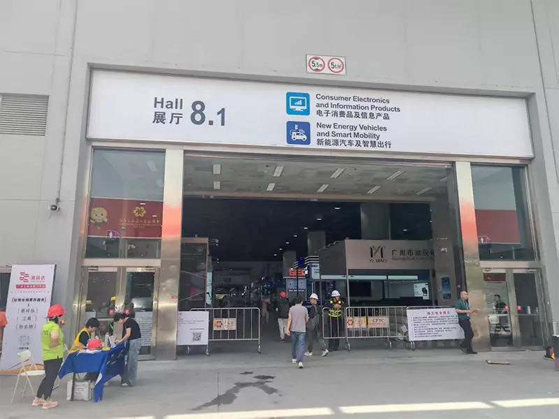 ¡Comienza la cuenta regresiva! Configuración de stand de Synst Company en Canton Fair Stand (14 de abril de 2025 Actualización especial)